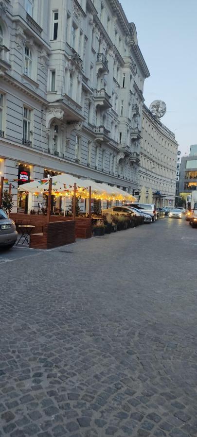 Be My Guest - Krucza Elegant Apartment - Rondo De Gaulle'A Center Of Warsaw Metro Wi-Fi Breakfast Exterior photo