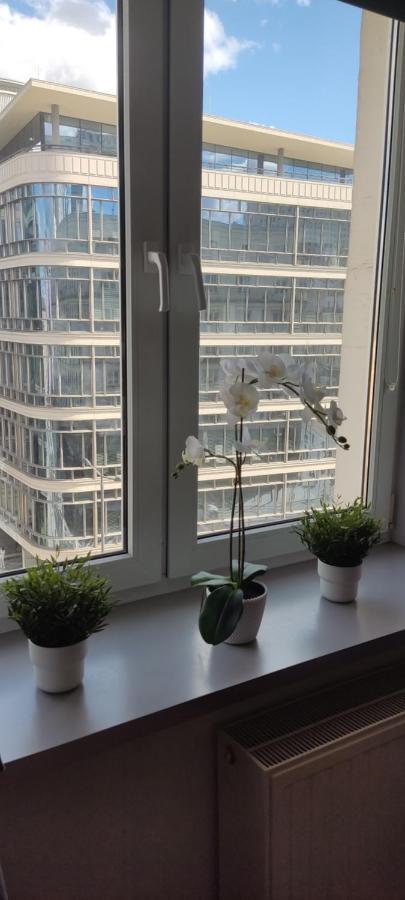 Be My Guest - Krucza Elegant Apartment - Rondo De Gaulle'A Center Of Warsaw Metro Wi-Fi Breakfast Exterior photo